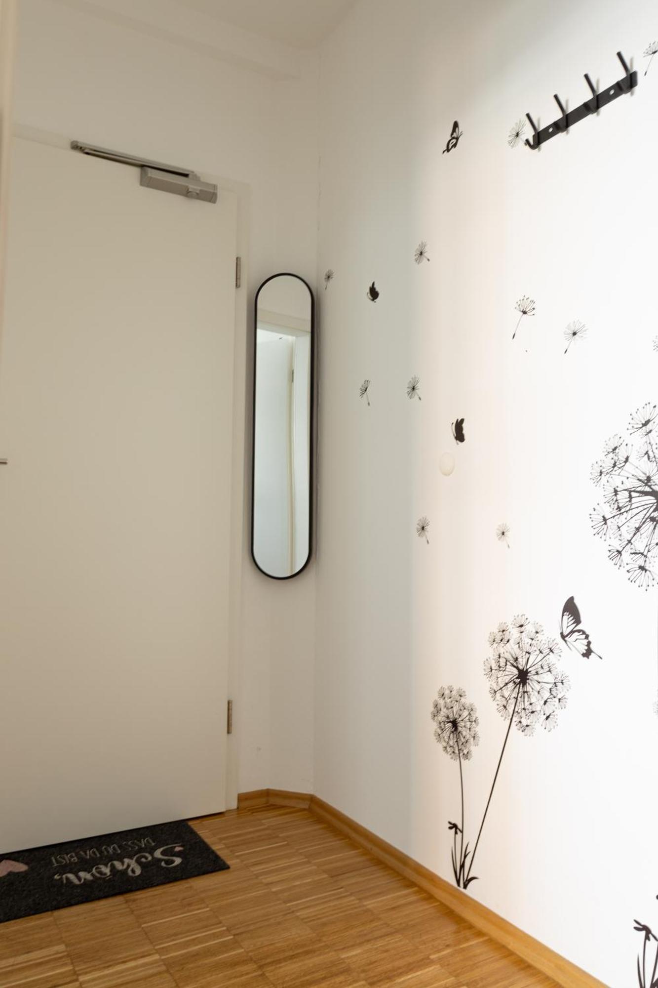 Ein Gemuetliches Studio Mit Netflix Im Zentrum Bahnhofsnaehe 코부르크 외부 사진